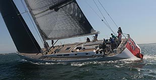 sailboat hydraulic ram mounts